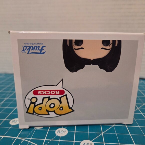 Funko POP Rocks Bella Poarch 289 Vinyl Figure - Picture 6 of 6